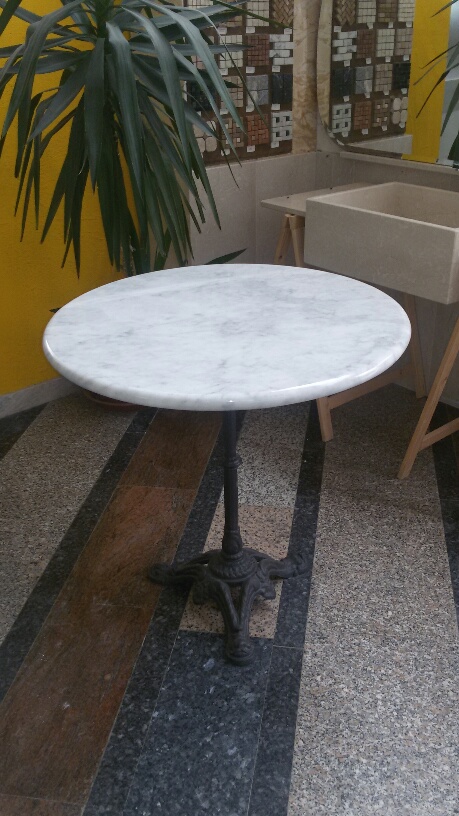 tavolino in BIANCO CARRARA.jpg